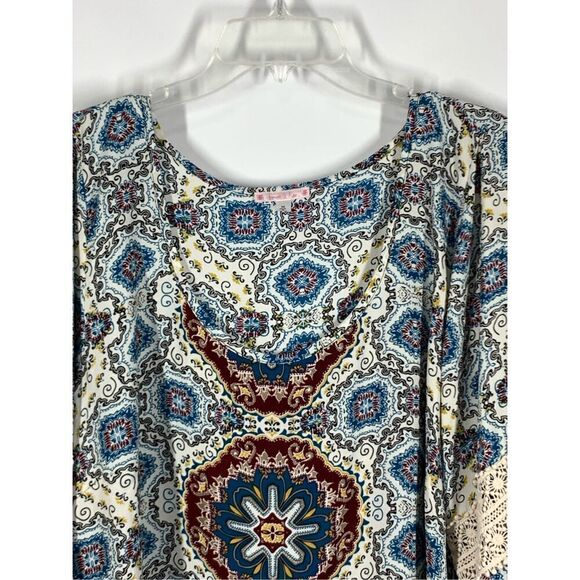 Free 2 Luv Womens Geometric Bell Sleeve Scoop Neckline Blouse Multicolor Size 3X - Picture 2 of 7